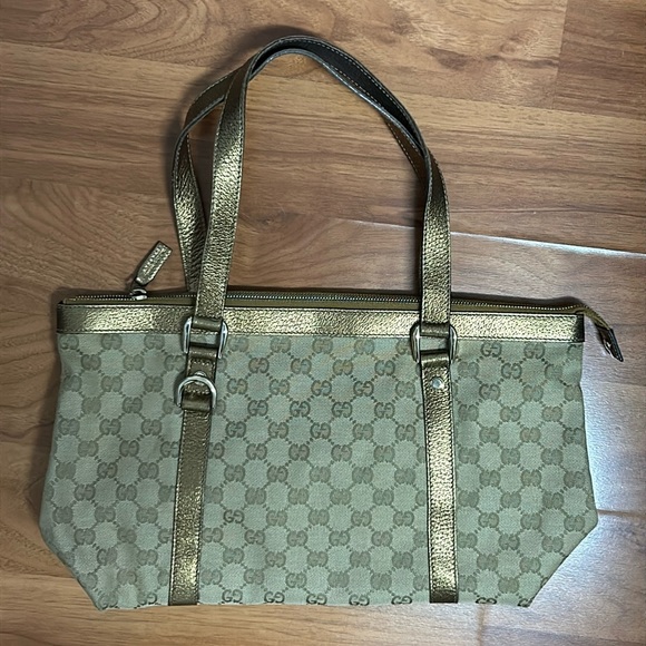 Authentic Gucci HAWAII EXCLUSIVE Canvas Tote Bag - Picture 1 of 16